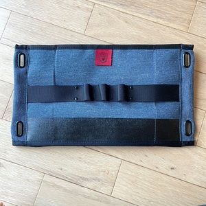 NWOT Grand Trunk travel bag grey